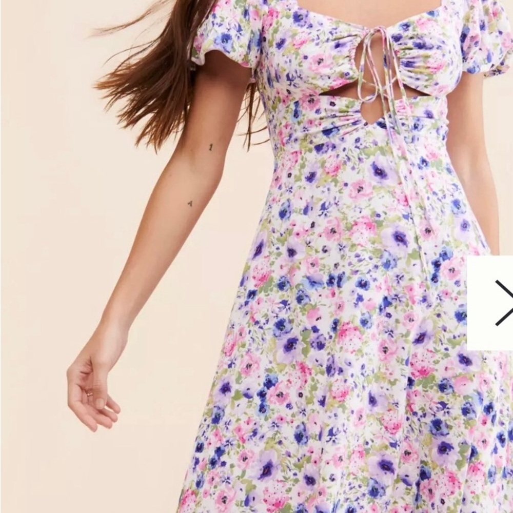 ASTR the Label Floral Midi Tie-Front Dress NWT